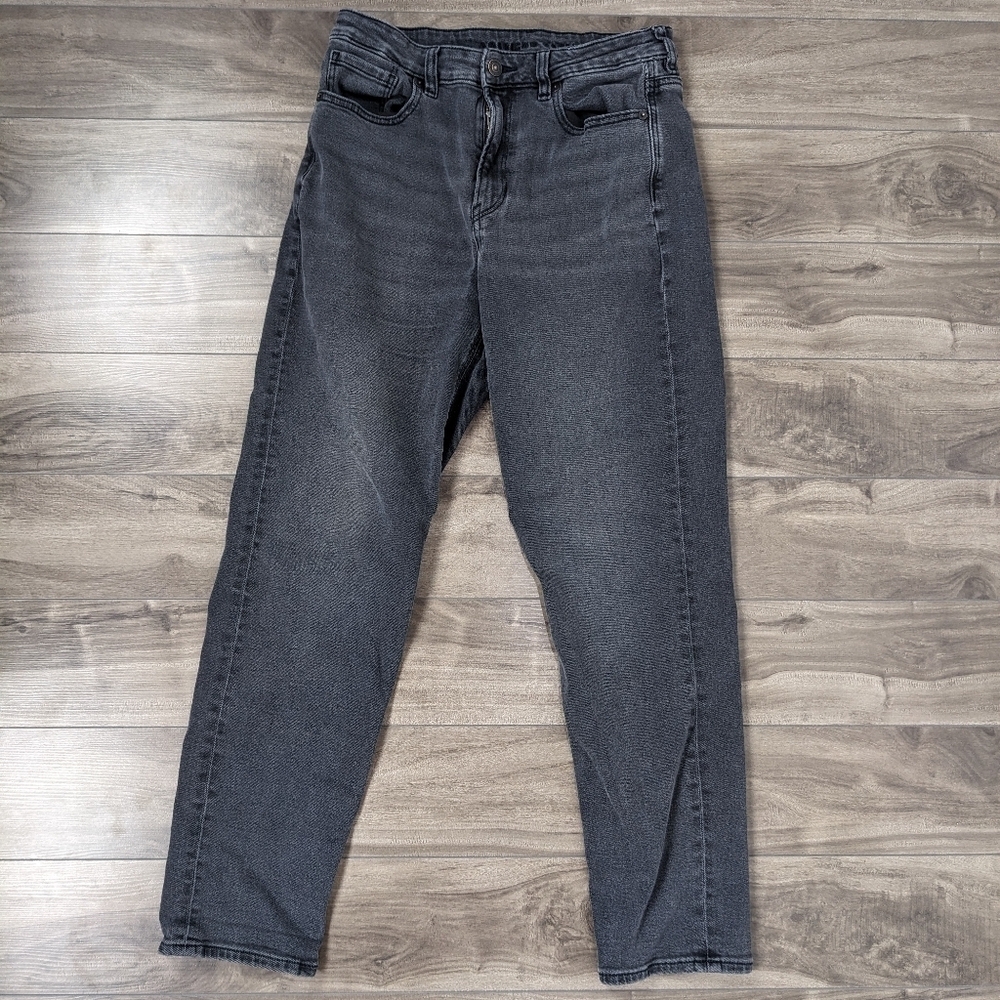 American Eagle Stretch Mom Jean Size 8 in Washed Black